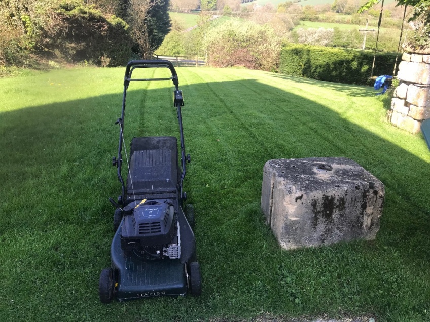 Lawn Cutting - Bourton-on-the-Hill -