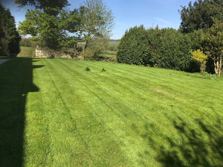 Lawn Cutting - Bourton-on-the-Hill -