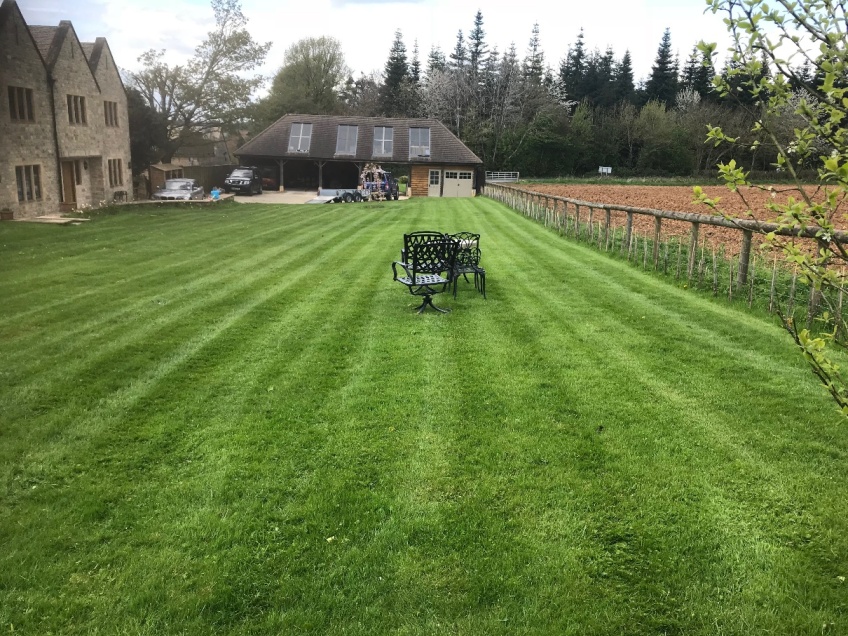 Lawn Cutting - Bourton-on-the-Hill -