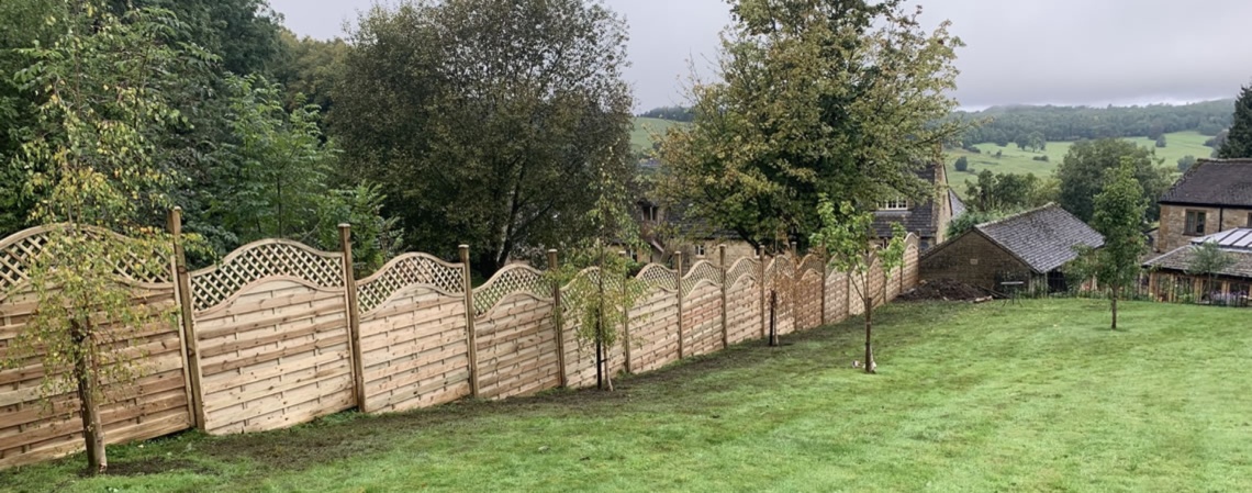 Fencing Contractor in the Cotswolds - Tustins Tidy Gardens -