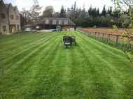 Lawn-Cutting-Bourton-on-the-Hill